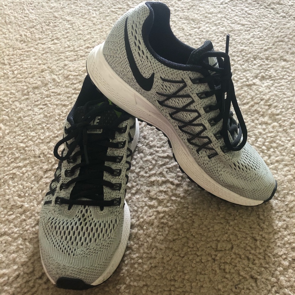 Nike Zoom Pegasus Running Sneakers